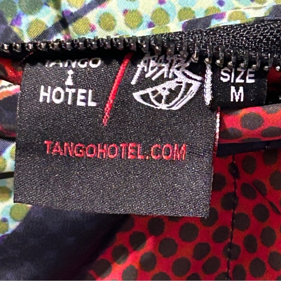 Tango Hotel x Abstrk Reversible Sunrise Vest Men's Size Medium NWT - Picture 4 of 7